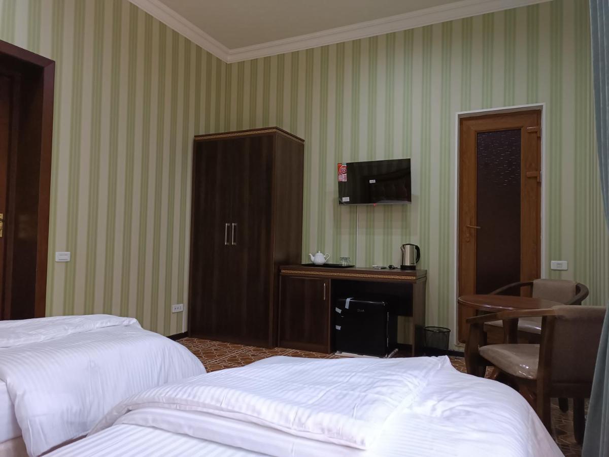 Gold Camel Registan Hotel Самарканд Екстериор снимка