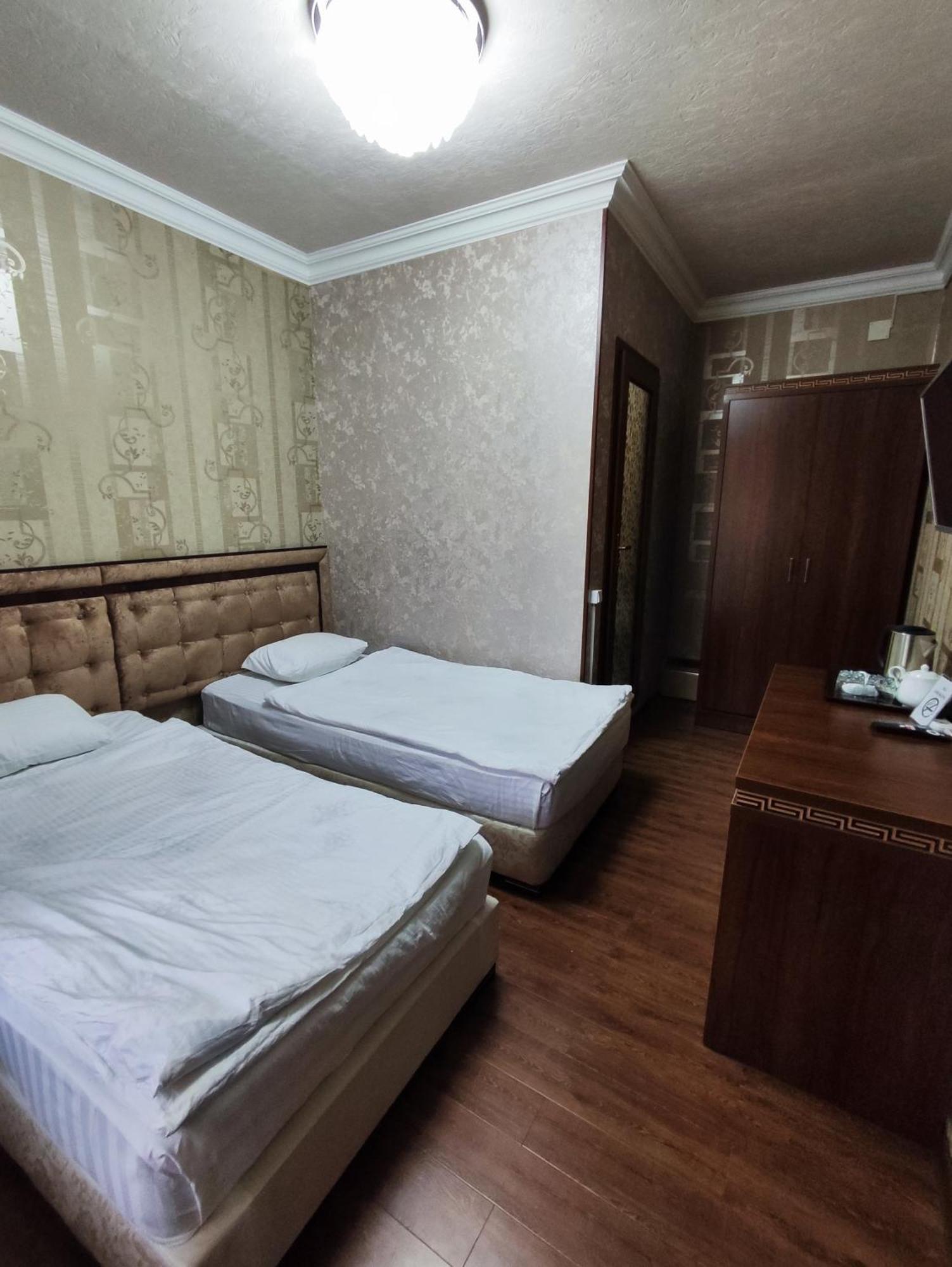 Gold Camel Registan Hotel Самарканд Екстериор снимка
