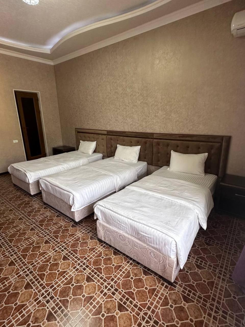 Gold Camel Registan Hotel Самарканд Екстериор снимка
