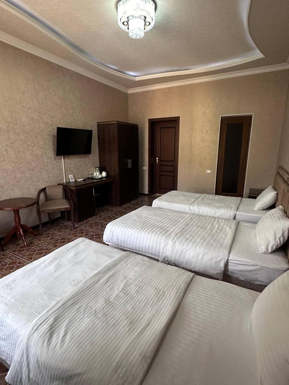 Gold Camel Registan Hotel Самарканд Екстериор снимка