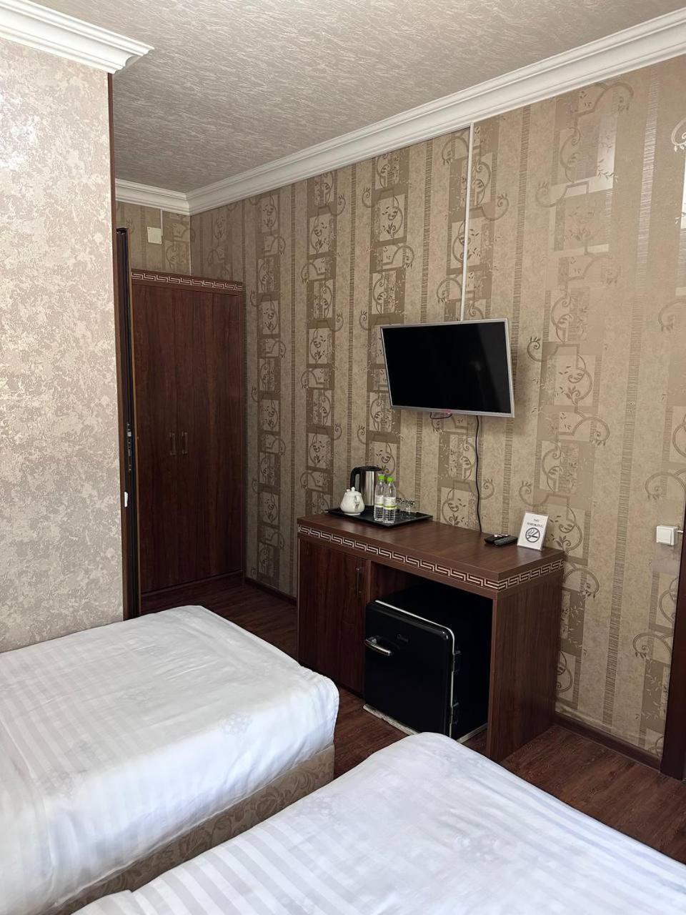 Gold Camel Registan Hotel Самарканд Екстериор снимка